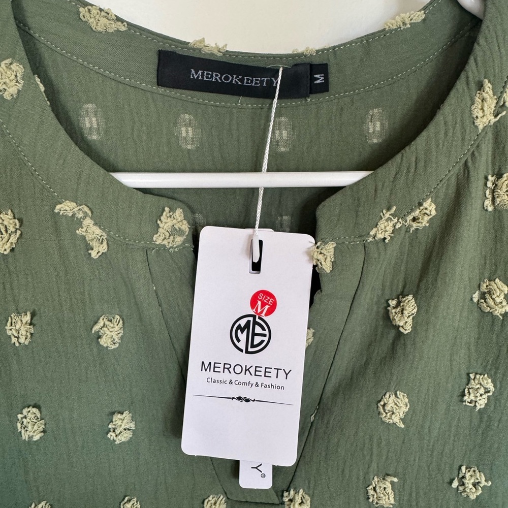Green Patterned Blouse - Picture 2 of 3